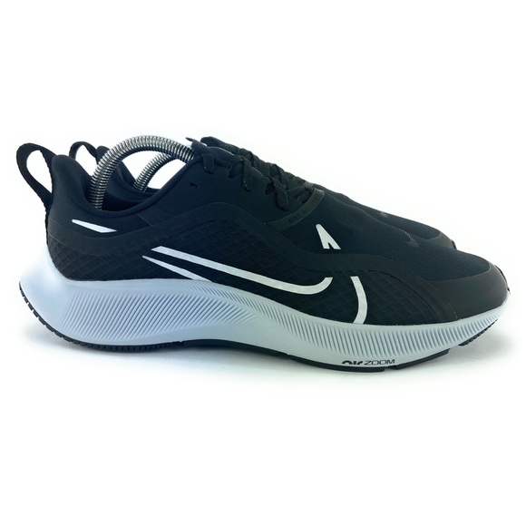 Nike Women's Air Zoom Pegasus 37 Shield Run Shoes - Picture 3 of 11